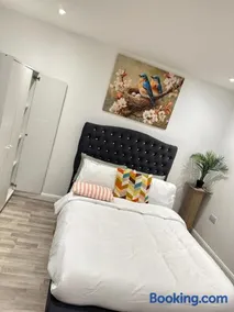 LONDON O2 SERENITY LIVING APARTMENTs - Image 5