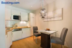 Appartamento con terrazza, piscina e sauna - Image 3