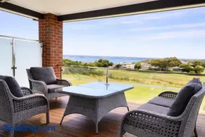 Family Getaway Ocean Views - Image 1