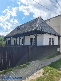 Casuța din Domnești - Image 1