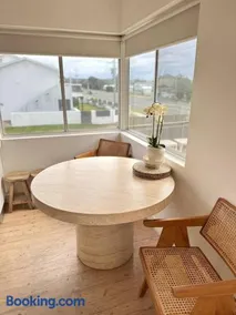 Coastal Retreat, 2 Bedroom Apartment Near Tathra Beach - Image 2