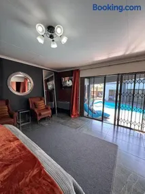 Zee Lifestyle Guesthouse - Image 3