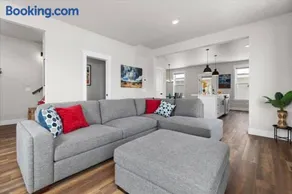 Stay with Style in this Townhome - Image 2