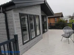 Luxury 3 bed, dog friendly, lodge, Skegness - East Coast Holidays - Image 1