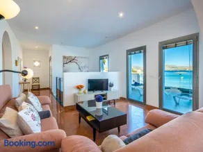 Villa Can Verd by Interhome - Image 2