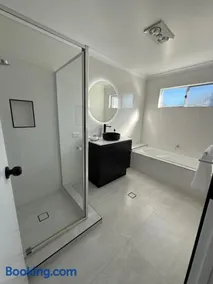 The Holiday Home Griffith - Image 4