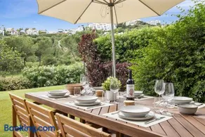 ViVi Homes - La Vida Dorada - Image 1