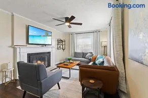 Charming Home in Speedway - Image 2