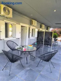 Villa Preveza Apartments - Image 2