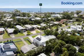 Mooloolaba Family 5 Bedroom Haven - Image 3