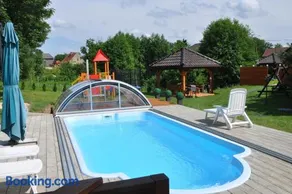 Domek Bagienice z basenem - Image 1
