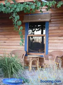 Candlebark Retreat - Image 3