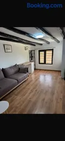 Baba Tonka Hillview House - Image 4