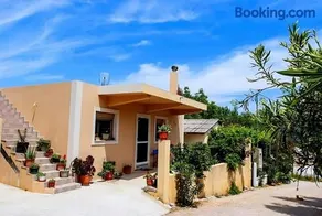 Flamiatos Garden Cottages - Image 1