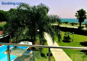 Queen Boutique Suites Preveza - Image 3