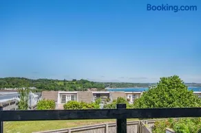 3 Bed in Saundersfoot oc-pw9101 - Image 5