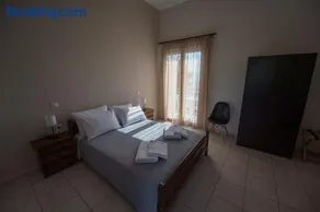 Nikolatos Apartments - Image 4