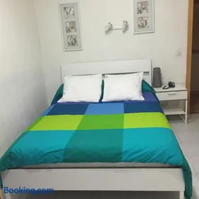 Hostal Tres Cantos - Image 4