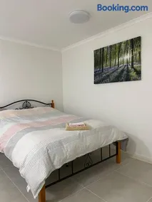 Private brand new home in Hornsby - Image 2