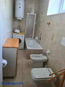 Appartment Deville with Garden - Image 5