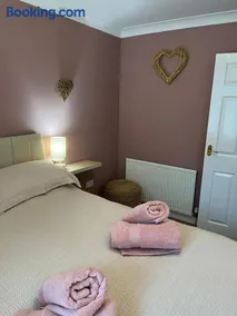 Honey Cottage - Image 3