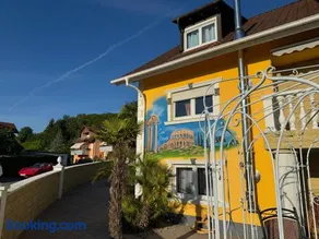 84 qm Ferienwohnung nahe Europa Park bis 6 Personen Hunde willkommen komplett eingezaeunt - Image 2