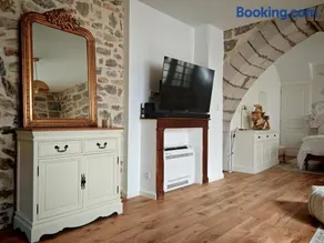 Charme et élégance au cœur du village - Image 2