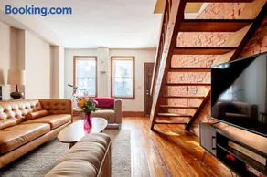Family Friendly Home in Trolley Square - Image 1