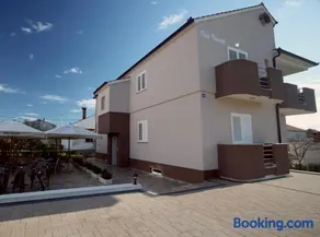 Apartments Villa Visnjik - Image 2
