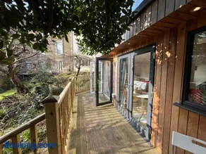 Luxury Detached Hideaway near town, beach and woods - Image 5