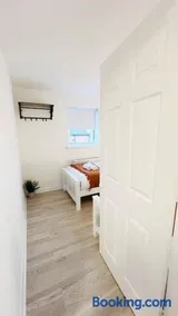 New fully furnished cosy home - Image 3