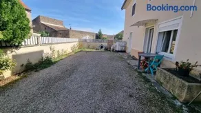 Champvans centre - Appartement calme et tout confort en plein centre du village - Image 3