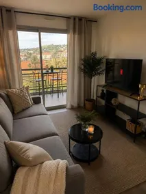 Cannes Beach Residence -Terrace- 2min to Beach - AC - WIFI - Pool - Image 1