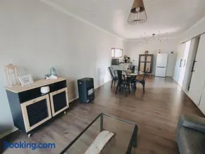 River Cabin - Image 3