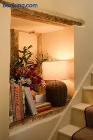 Boutique Cotswolds Cottage near Soho Farmhouse - Image 4