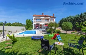 Stunning Home In Nedescina - Image 2