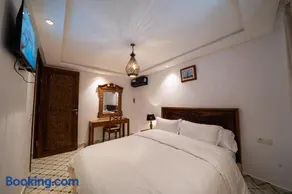 Dar Andalouz Cozy Moroccan studios Panoramic view and rooftop - Image 3