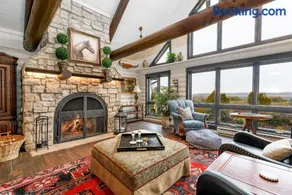 Frogmore Cabin - Image 1