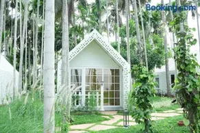 Coco Brookes Luxury Farm Stays - Image 3