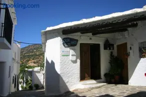 Apartamentos y Casas Rurales Las Terrazas de la Alpujarra - Image 2