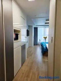 #2 Queen, SS# 2 minutes run to the sea, close to the sea, 5 minutes to Club D Oasis swimming pool, renewal fresh apartment - Image 2