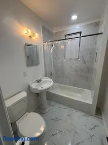 4 bedroom apartment by Ewr Airport - Image 3