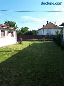 Csónakos Vendégház - Image 1