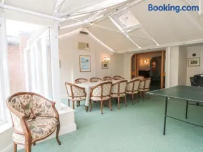 Rosehill Manor - Image 4