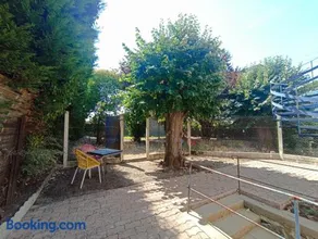 Appartement climatisé avec cour et jardin - Image 2