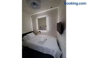 Budget-Friendly Stay and Free Coffee Downtown - Image 1