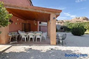 Bellissima casa adatta alle famiglie con giardino, terrazza e barbecue | Vista sulla montagna | Ammette animali domestici - Image 4
