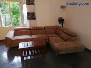 Kaluganga Holiday Home - Image 3