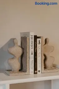 Stacey's Apartment - Image 2