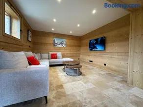 Chalet spacieux avec confort, 5 chambres, parking - Image 3